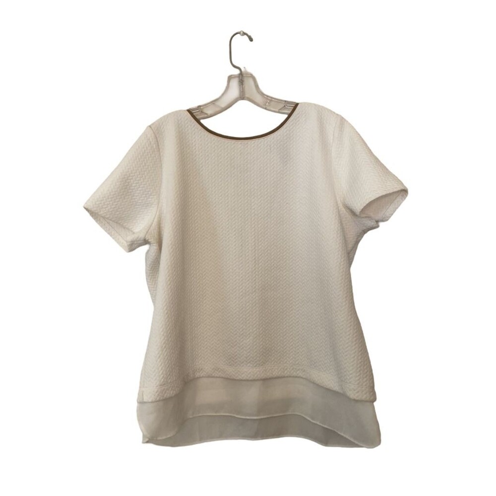 White House Black Market Cream Short Sleeve Top - size M